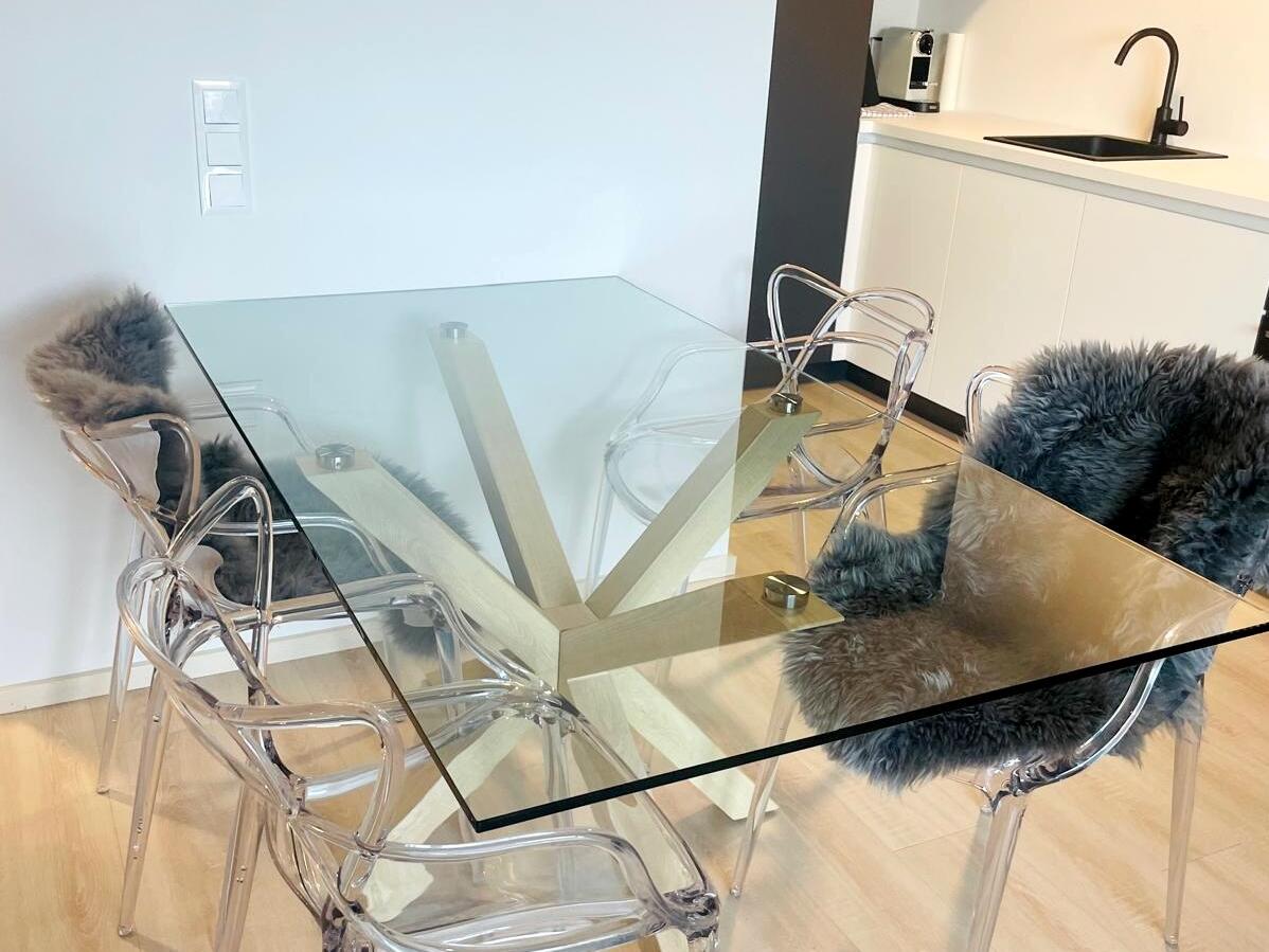 Essbereich und Küche – Apartment am Klopeiner See